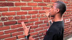 0473 / Talking to wall 第 1 张参考图