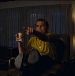0608 / Leonardo DiCaprio Pointing 第 1 张参考图